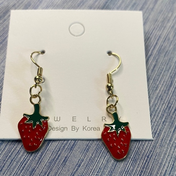 Strawberry Dangle Earrings - Picture 1 of 4